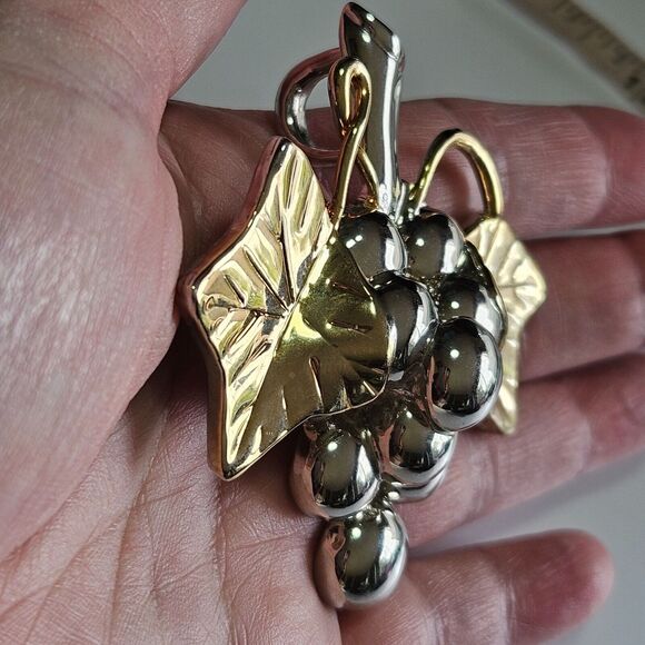 MJ silver and gold tone grape cluster brooch - Picture 3 of 11
